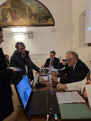 Senigallia – Il presidente del consiglio comunale presenta il libro “La mia storia europea”